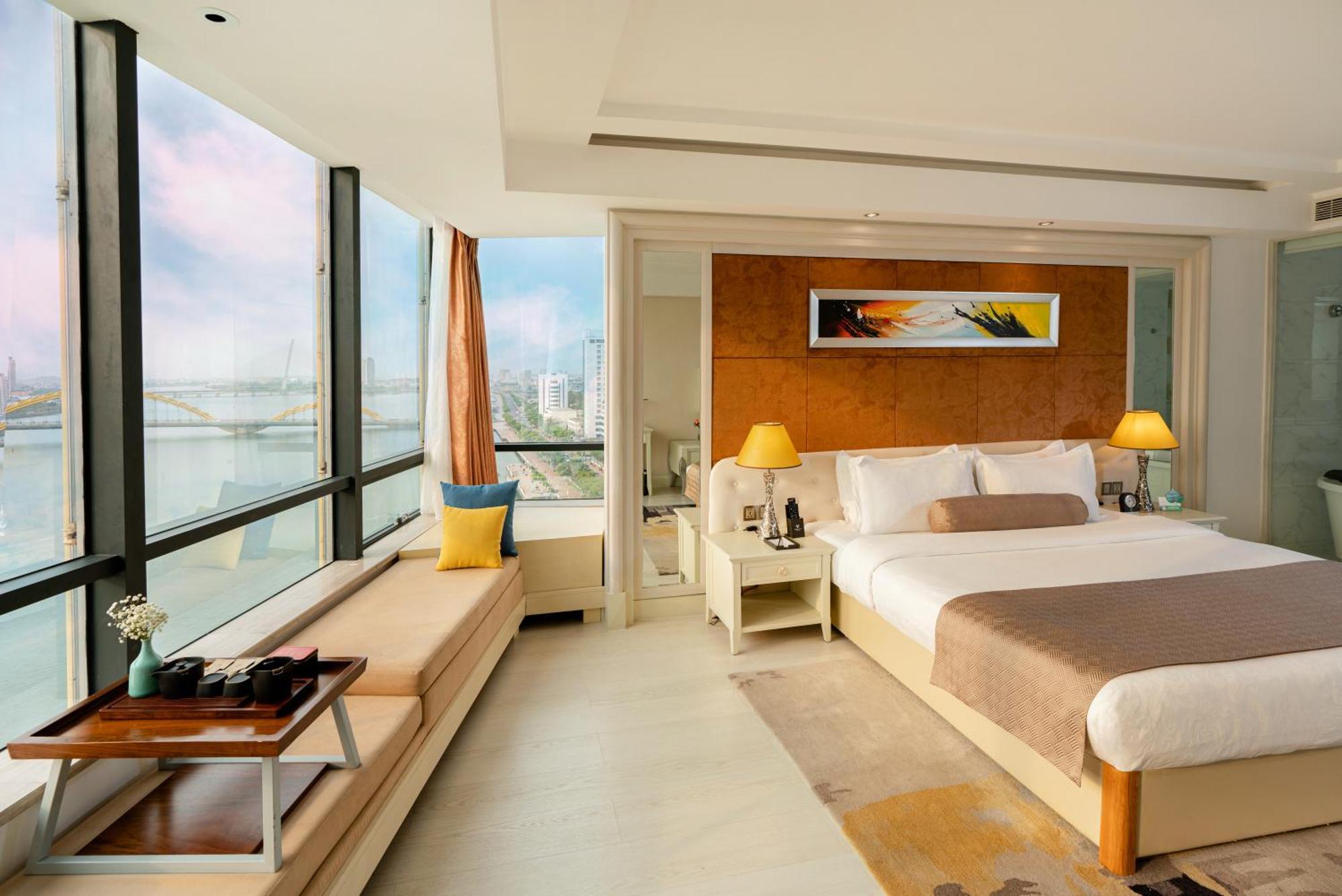 Brilliant Hotel - Afternoon Tea Inclusive Da Nang Bagian luar foto