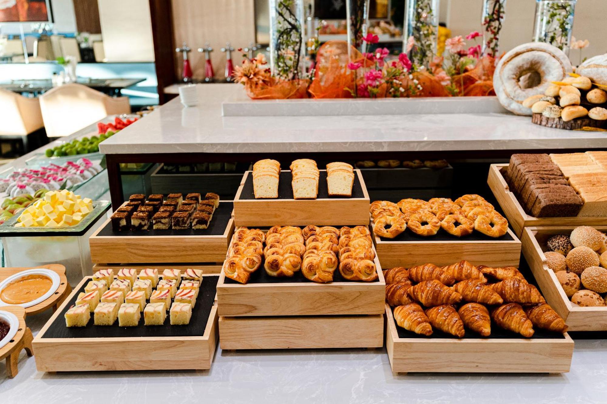 Brilliant Hotel - Afternoon Tea Inclusive Da Nang Bagian luar foto
